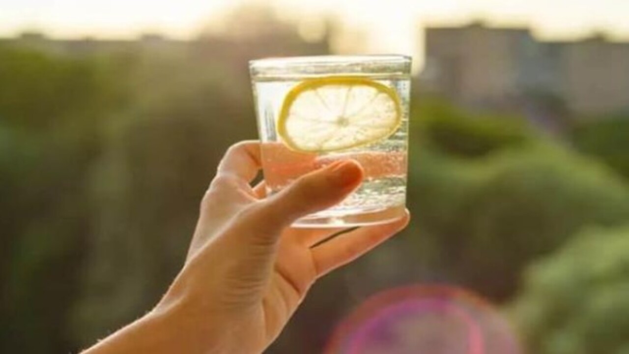 Foto - Faydasına çok şaşıracaksınız! Sabah aç karnına limonlu su içince bakın ne oluyor