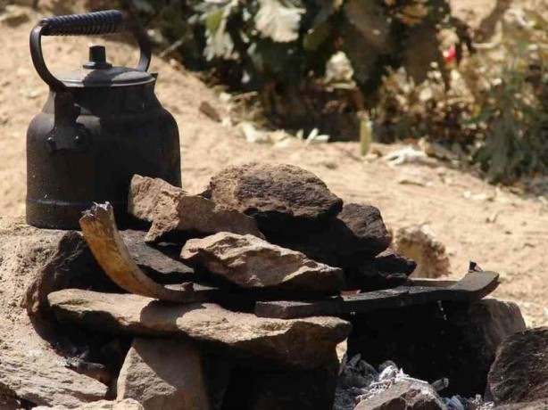 Foto - Faydasını bilseniz asla dökmezsiniz! Demlikte kalan çayları