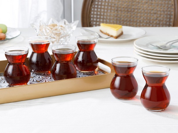 Foto - Fazla çay içmek kötü mü? Günde ne kadar çay içmeliyiz?