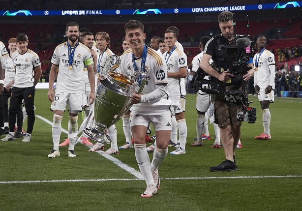 Foto - Fazlasıyla yeterli olacak artık: Real Madrid'de deprem! O sakatlık sonrası bomba Arda Güler kararı