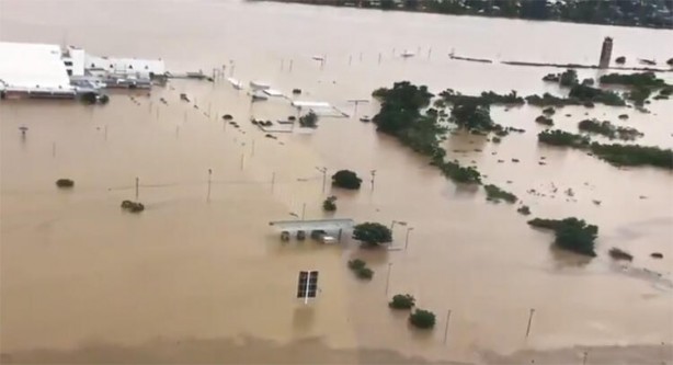 Foto - Feci görüntüler geliyor! Deprem gibi vurdu... Peş peşe ölüm haberleri