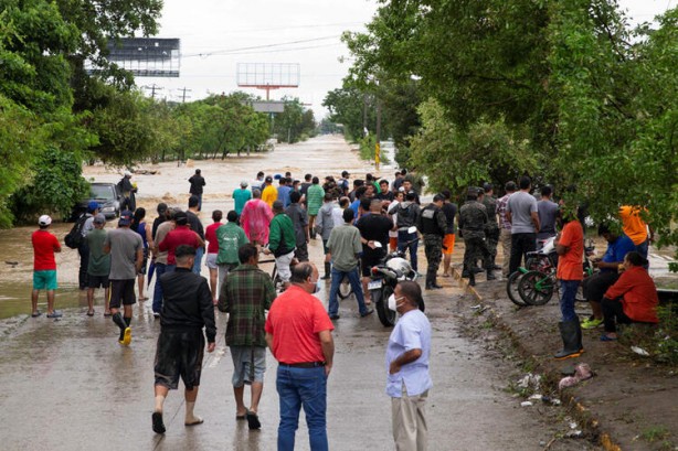 Foto - Feci görüntüler geliyor! Deprem gibi vurdu... Peş peşe ölüm haberleri