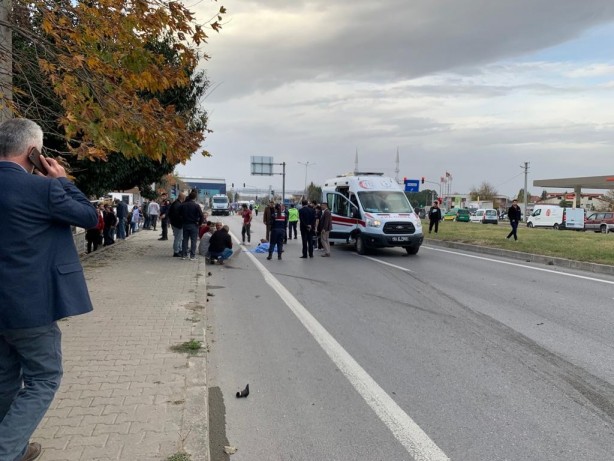 Foto - Feci kaza! 3 araç birbirine girdi: Ölü ve yaralılar var
