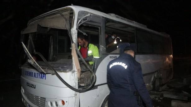 Foto - İşçileri taşıyan otobüs devrildi: Yaralılar var