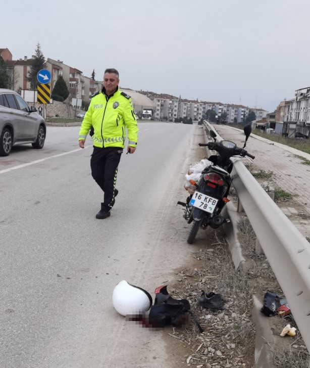 Foto - Feci kaza! Motosiklet otobüsle kafa kafaya çarpıştı