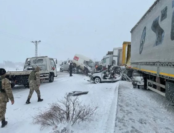 Foto - Feci kaza! Ölü ve yaralılar var