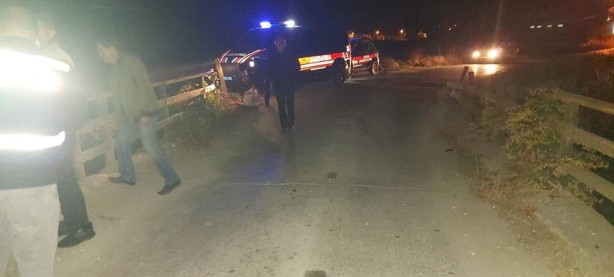 Foto - Feci kaza: Otomobil dere yatağına uçtu!