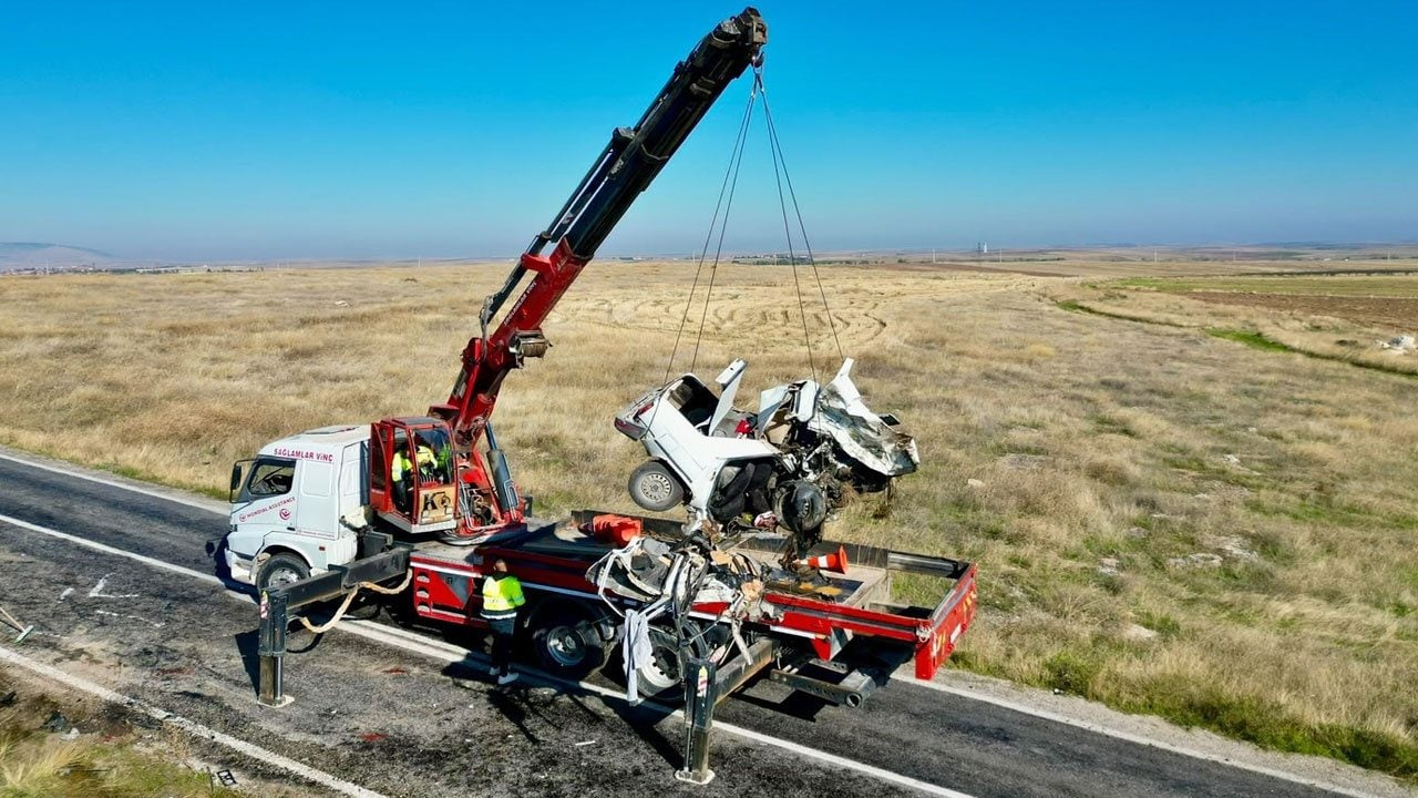 Foto - Feci kazada 4 kişi can vermişti! Hurda yığınından cenazeleri bile güçlükle çıkarıldı