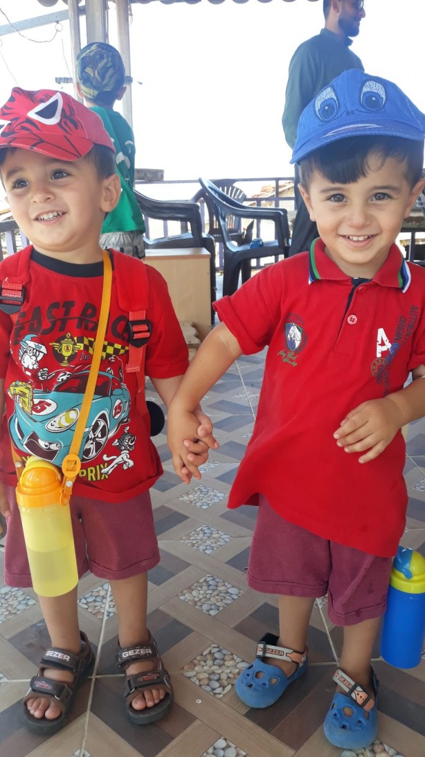 Feci olay! 3 yaşındaki ikizler yanarak can verdi