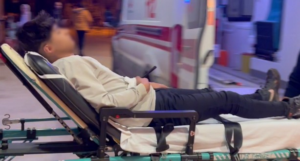 Feci olay! Sigara vermeyen genç karnından bıçaklandı