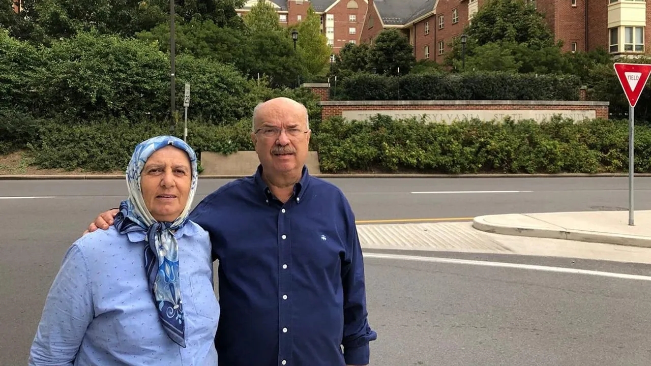 Foto - Fehmi Koru, üzen haberi duyurdu: Hayatını kaybetti