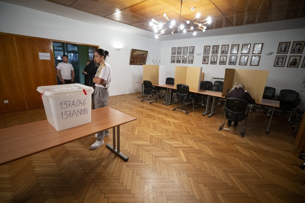 Foto - Felaketi yaşamışlardı: Kardeş ülkede halk sandık başında