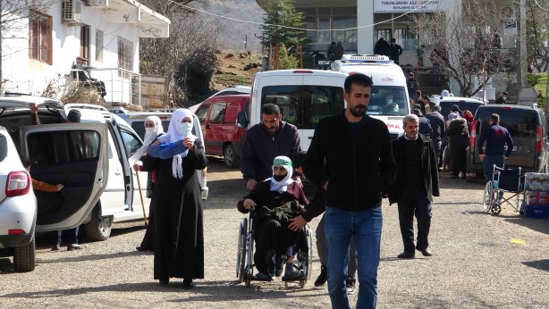 Foto - Felçli vatandaşların şifa buldukları iddia ediliyor! O türbeye ziyaretçi akını