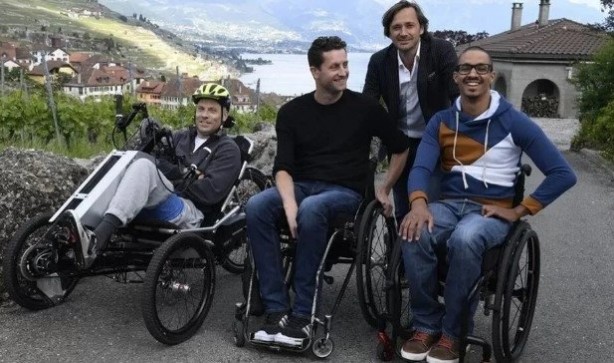 Foto - Felçlilere umut oldu! Beyne takılan cihazla yürümeye başladı