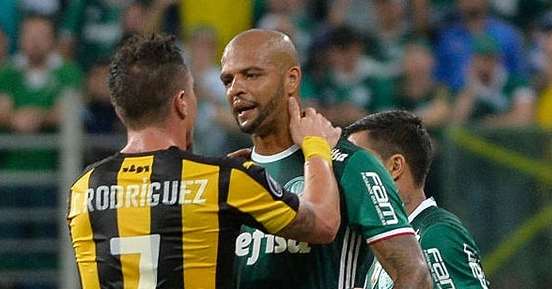 Foto - Felipe Melo çılgına döndü! O anlar kamerada... Hakemin üzerine yürüdü