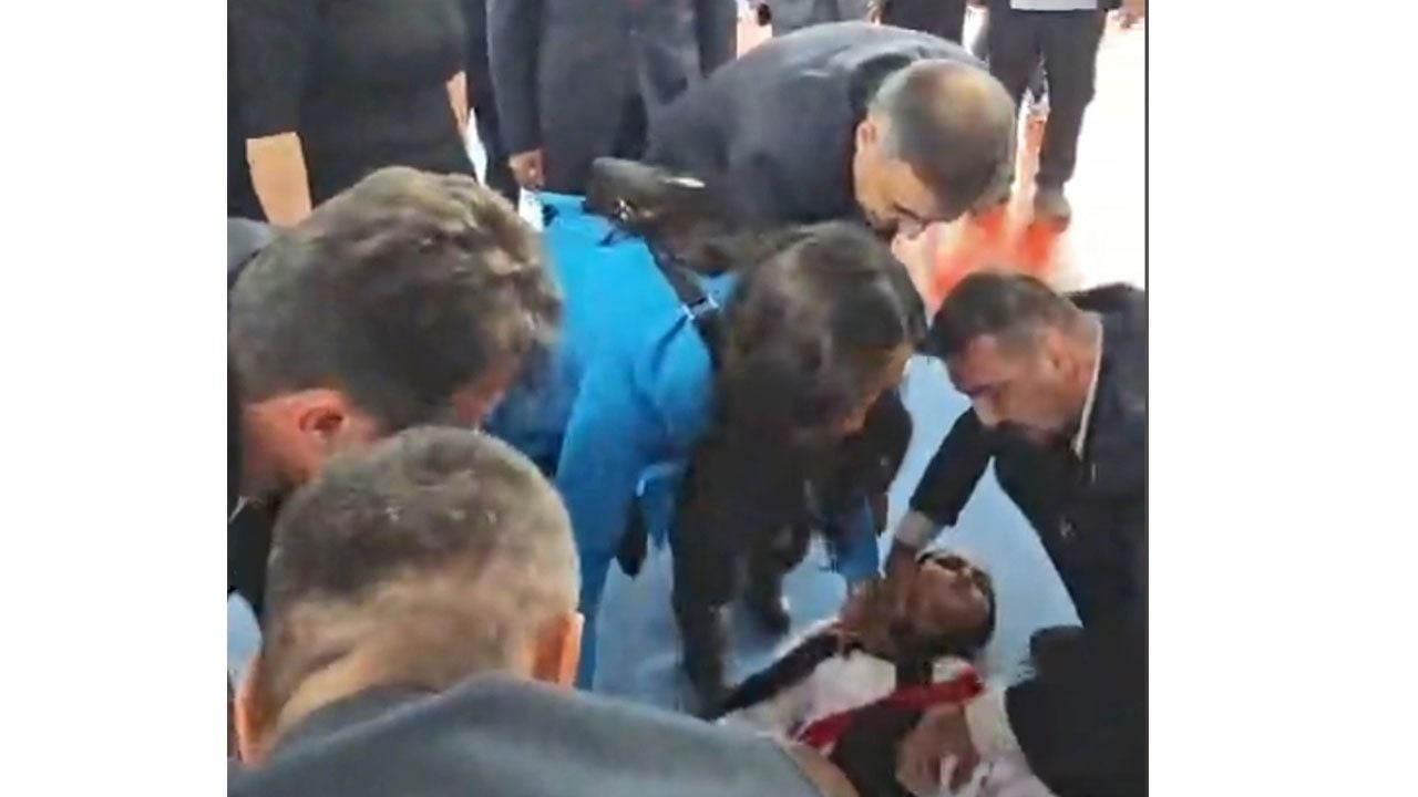 Foto - Fenalaşan öğrencinin yardımına AK Partili vekil yetişti
