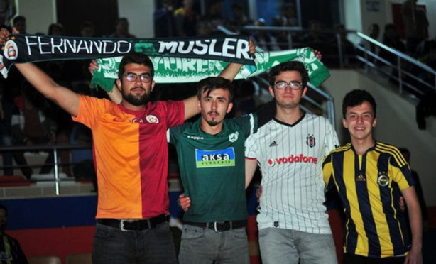 Foto - Fenerbahçe tarih yazdı, Türkiye uyumadı!