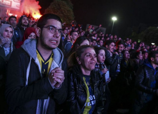 Foto - Fenerbahçe tarih yazdı, Türkiye uyumadı!