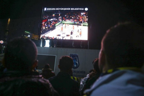Foto - Fenerbahçe tarih yazdı, Türkiye uyumadı!