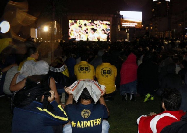 Foto - Fenerbahçe tarih yazdı, Türkiye uyumadı!