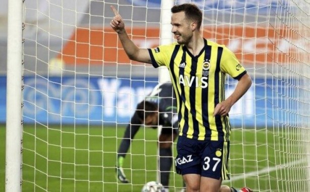 Foto - Fenerbahçe 12 oyuncuyla vedalaşacak