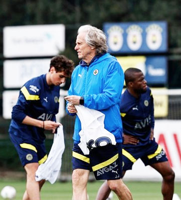 Foto - Fenerbahçe 12’den vuracak! Kaleye dünya markası isim geliyor...