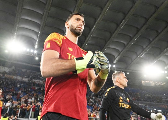 Foto - Fenerbahçe 12’den vuracak! Kaleye dünya markası isim geliyor...