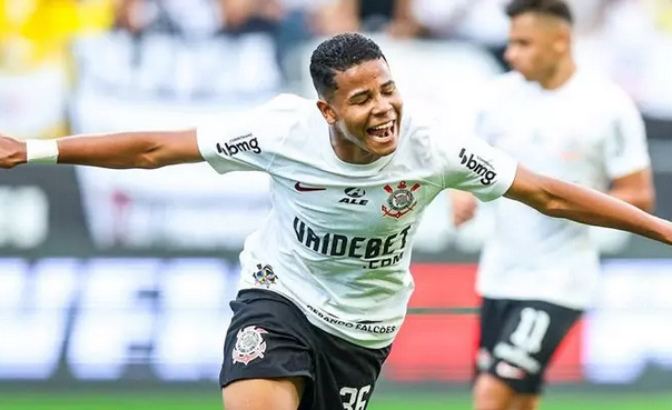 Fenerbahçe, 19 yaşındaki Brezilyalı’yı duyurmak üzere! Bomba her an patlayabilir…