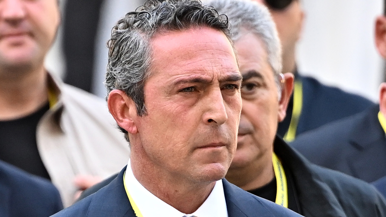 Fenerbahçe 5 kuruş harcamadan transfer yapacak! Türkiye gündemine oturan hamle olur bu…