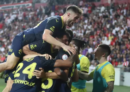 Foto - Fenerbahçe 6 numarasını buldu! Ocak ayının transferi sızdı, Fred'le oynayacak