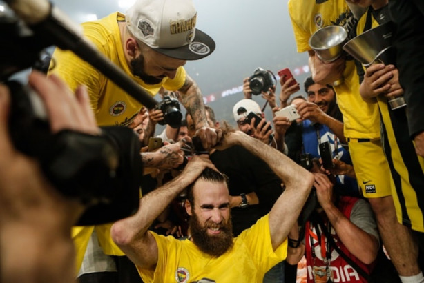 Foto - Fenerbahçe adeta destan yazdı!