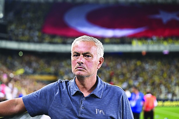 Fenerbahçe, Alanyaspor'u 3 golle geçti... Goller Tadic ve Dzeko'dan...