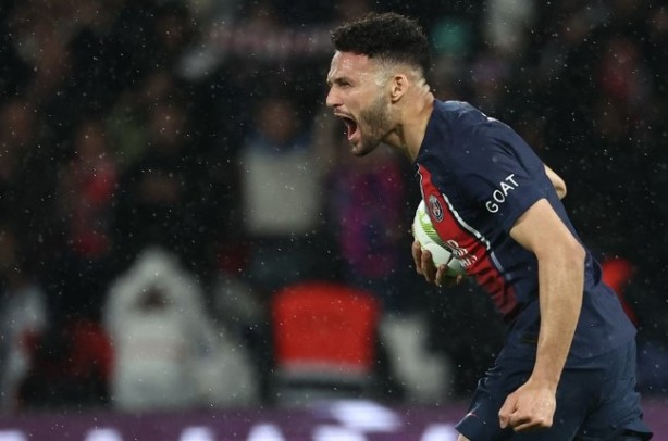 Foto - Fenerbahçe alev alev! Gözünü PSG'nin forvetine dikti