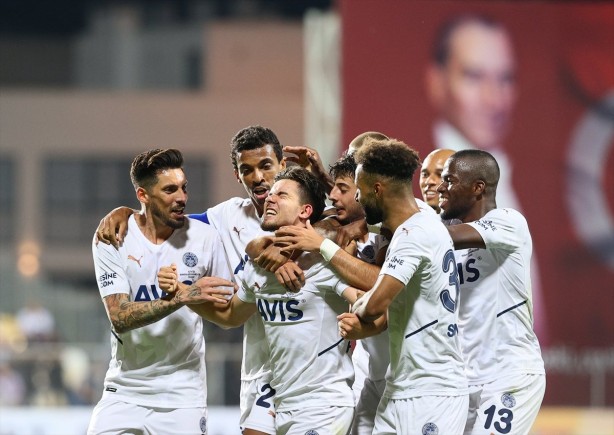 Fenerbahçe, Altay'ı devirip 3'te 3 yaptı