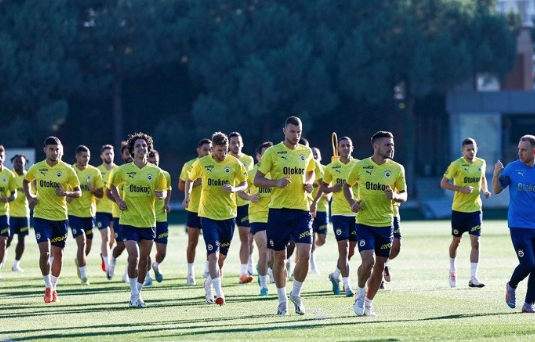 Foto - Fenerbahçe, Ankaragücü maçı öncesi şokta! Hırvatistanlı yıldız ile yıllık anlaşma yapmıştı ama...