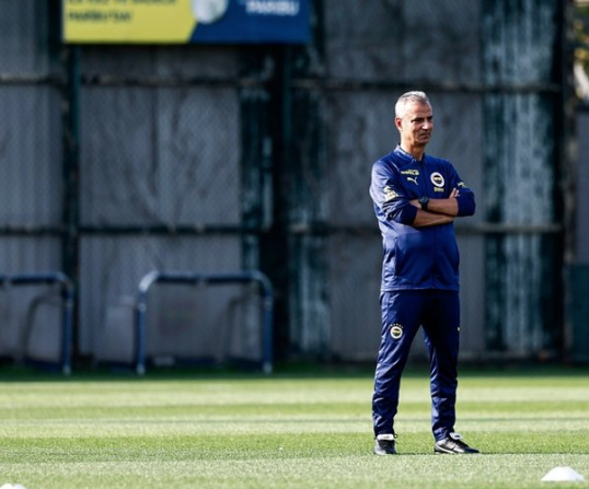 Foto - Fenerbahçe, Ankaragücü maçı öncesi şokta! Hırvatistanlı yıldız ile yıllık anlaşma yapmıştı ama...