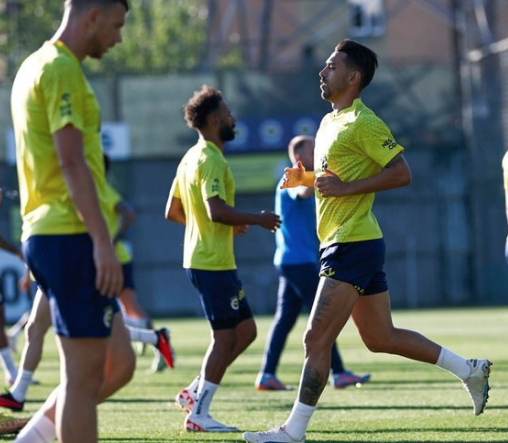 Foto - Fenerbahçe, Ankaragücü maçı öncesi şokta! Hırvatistanlı yıldız ile yıllık anlaşma yapmıştı ama...