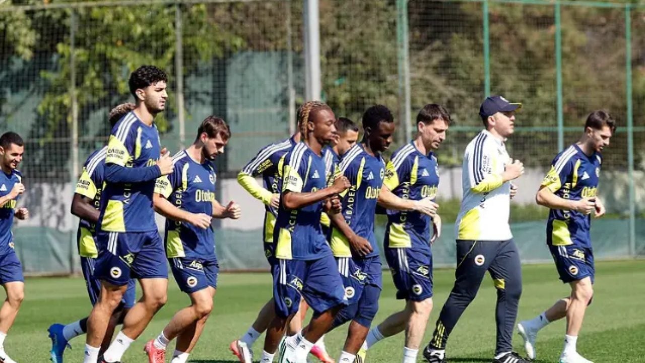 Foto - Fenerbahçe, Aston Villa deplasmanına gidiyor: Fenerbahçe, Aston Villa deplasmanına gidiyor