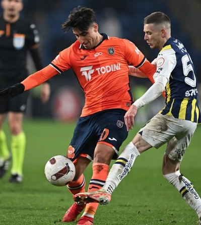 ‘Fenerbahçe, Başakşehir’in kapısını çalacak?’ İsmail Kartal duyurdu: Bu oyuncunun peşindeler…