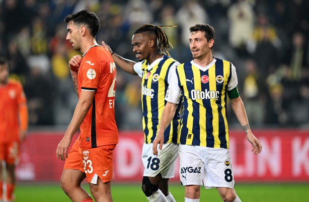 Foto - ‘Fenerbahçe, Başakşehir’in kapısını çalacak?’ İsmail Kartal duyurdu: Bu oyuncunun peşindeler…
