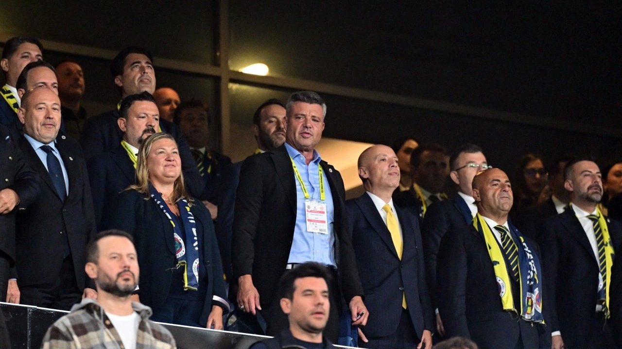 Foto - Fenerbahçe Başkanı Sadettin Saran bizzat Samandıra'ya gitti yıldız futbolcudan söz aldı... Artık yeter