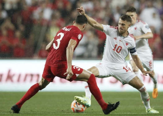 Foto - Fenerbahçe bu kadro dışı kararına sevinecek! Kritik isim: Flaş hamle...