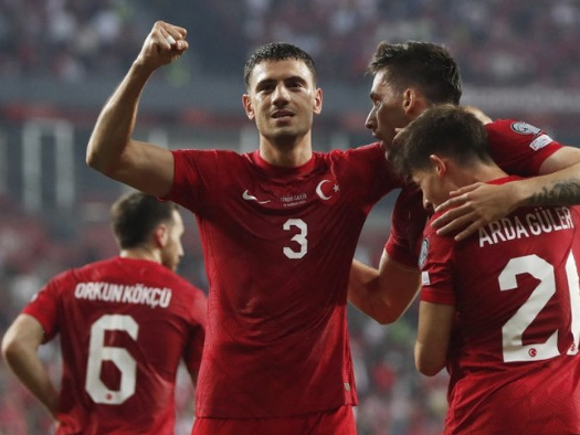 Foto - Fenerbahçe bu kadro dışı kararına sevinecek! Kritik isim: Flaş hamle...