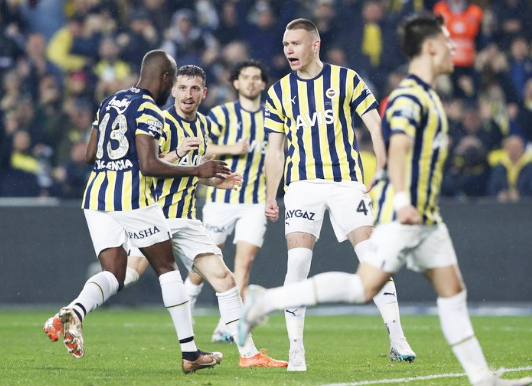 Foto - Fenerbahçe büyük oynuyor! Dev isim geliyor...