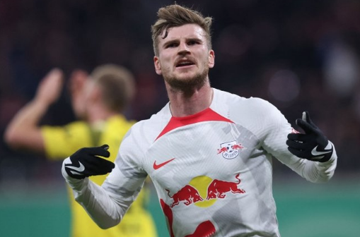 Fenerbahçe çılgınlar gibi Dzeko'ya partner arıyor! İşte yeni adres Almanya...