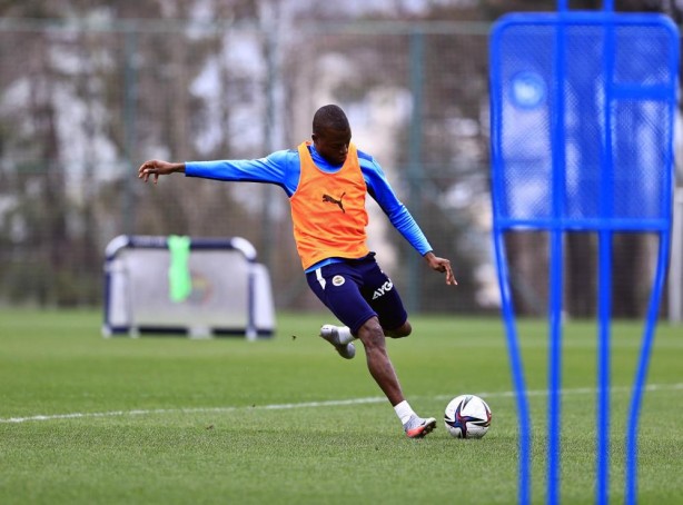 Foto - Fenerbahçe derbiye hazırlanıyor