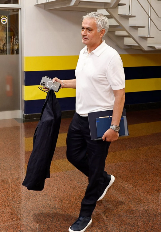 Fenerbahçe dünyaya duyuracak! Karar verdik dediler ve Fred’in yanına kilit ismi getirecekler…