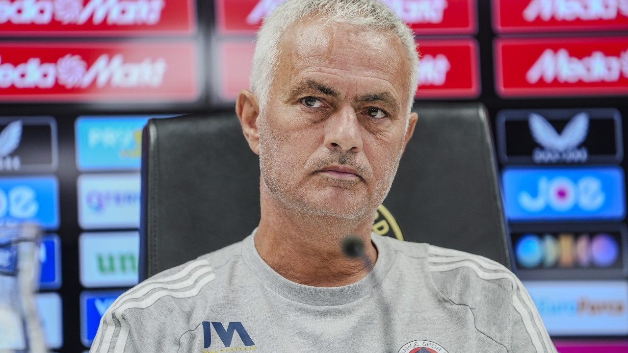 Foto - Fenerbahçe Göztepe deplasmanından puan kaybıyla döndü! Volkan Demirel Mourinho’ya verdi veriştirdi! Kötü haber bu…