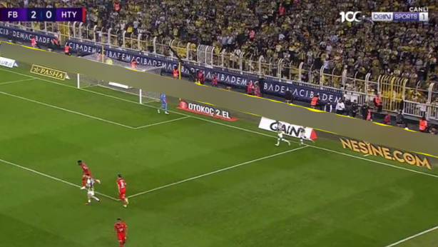 Fenerbahçe-Hatayspor maçında tepki çeken görüntü! O reklamdan sonra tüm Türkiye ayağa kalktı! Hakikaten büyük rezalet