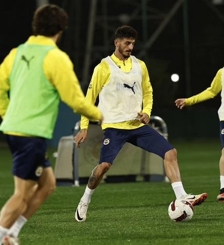 Foto - Fenerbahçe için bir ilk olacak! Duyan, kulaklarına inanamadı… Flaş karar!